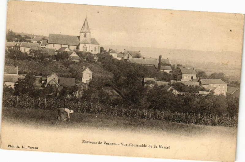 Carte postale ancienne Environs de Vernon - Vue d'ensemble de Saint-Marcel à Vernon