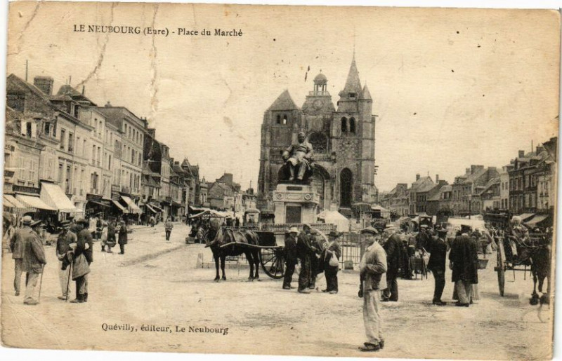 Carte postale ancienne Le Neubourg - Place du Marché au Neubourg