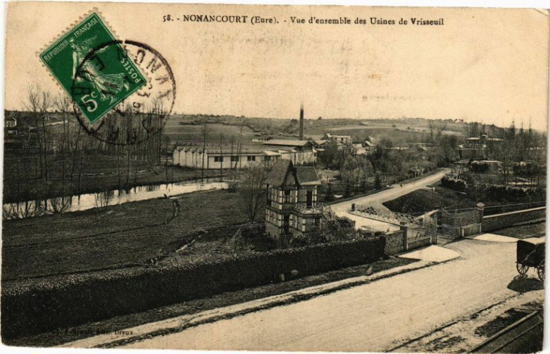 Carte postale ancienne Nonancourt - Vue d'ensemble des Usines de Vrisseuil à Nonancourt