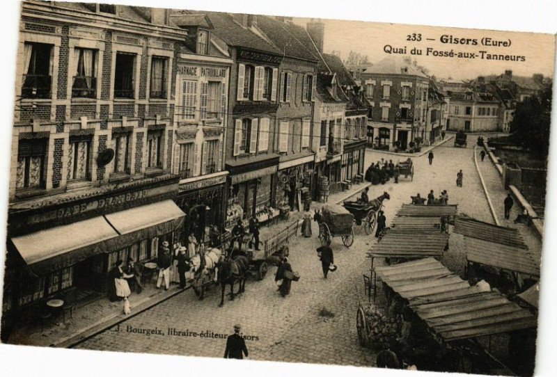 Carte postale ancienne Gisors - Quai du Fossé-aux-Tanneurs à Gisors