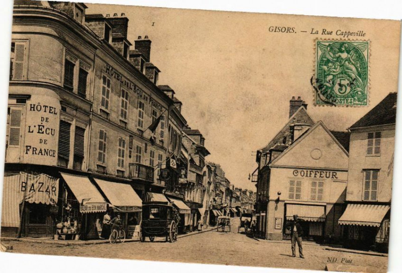 Carte postale ancienne Gisors - La Rue Cappeville à Gisors