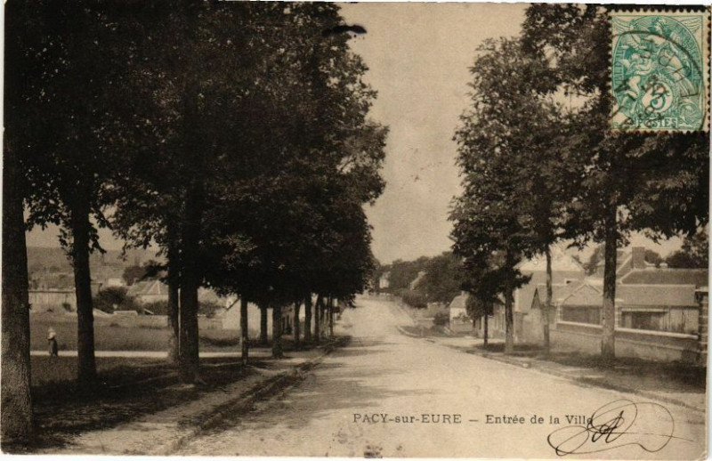Carte postale ancienne Pacy-sur-Eure - Entrée de la Ville à Pacy-sur-Eure