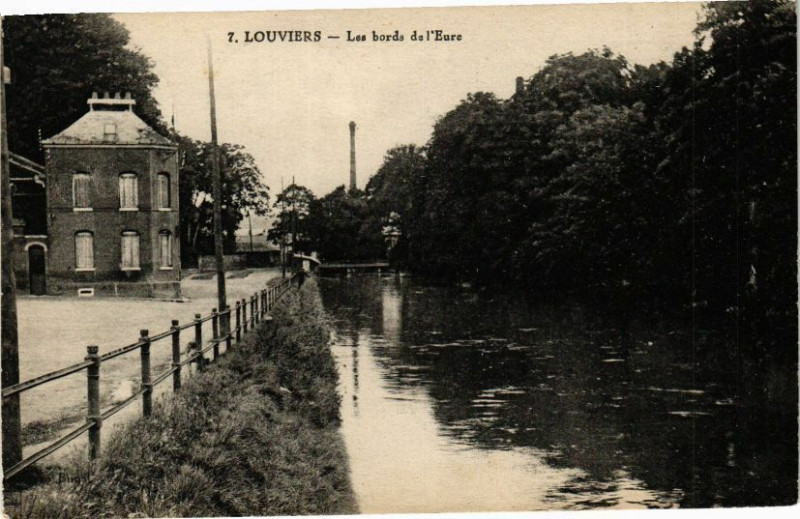 Carte postale ancienne Louviers Les bords de l'Eure à Louviers