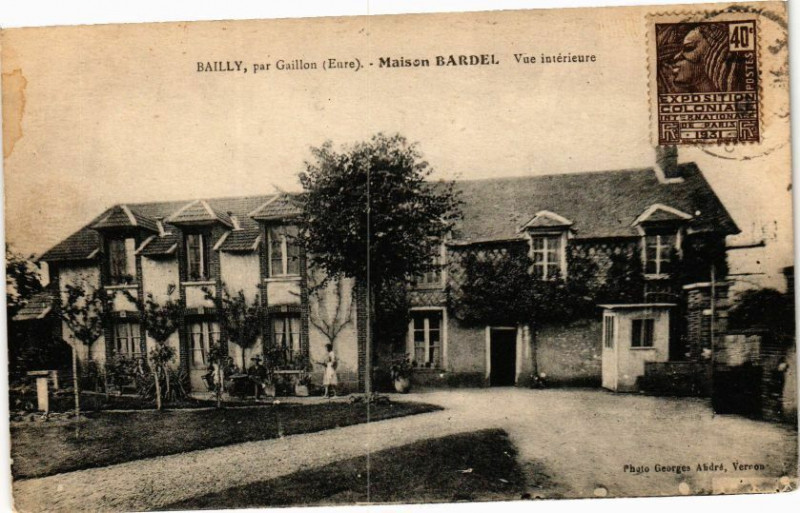 Carte postale ancienne Bailly par Gaillon - Maison Bardel - Vue intérieure à Gaillon