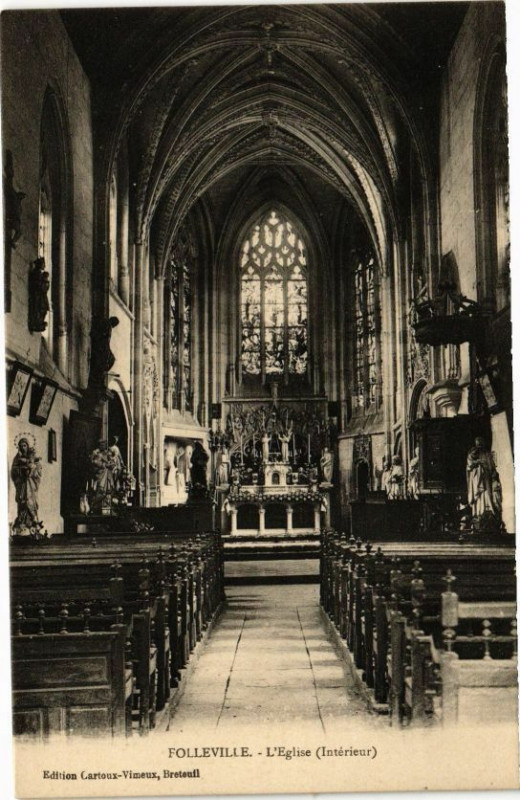 Carte postale ancienne Folleville - l'Eglise (Intérieur) à Folleville