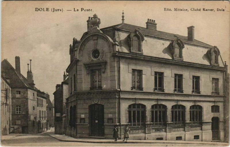 Carte postale ancienne Dola - La Poste