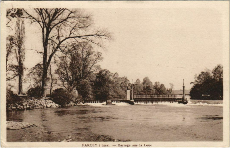 Carte postale ancienne Parcey - Barrage sur la Loue à Parcey