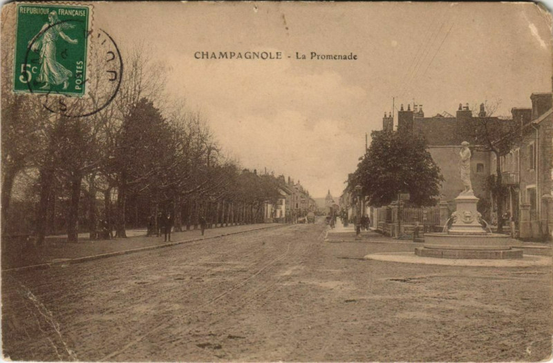 Carte postale ancienne Champagnole - La Promenade à Champagnole
