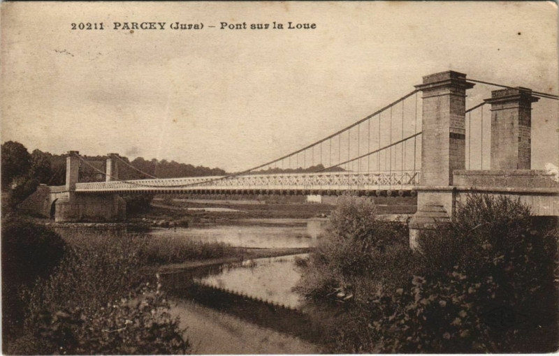 Carte postale ancienne Parcey - Pont suv la Loue à Parcey