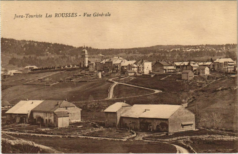 Carte postale ancienne Jura Touriste Les Rousses Vue générale à Our