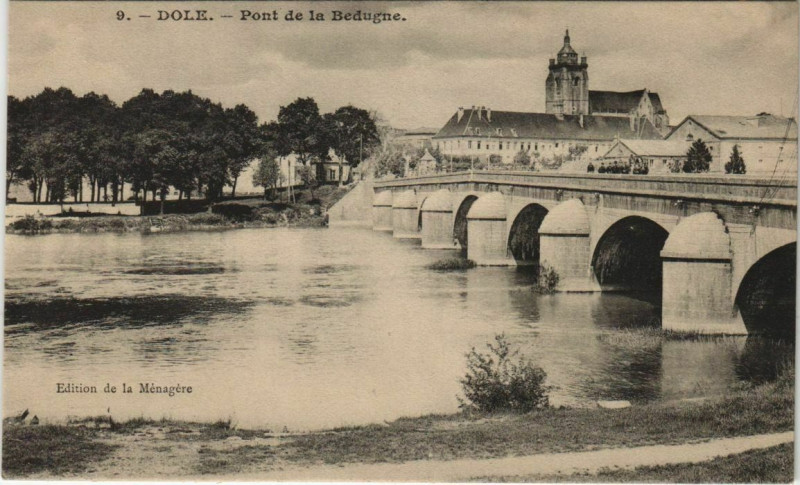 Carte postale ancienne Dole - Pont de la Bedugne à Dole