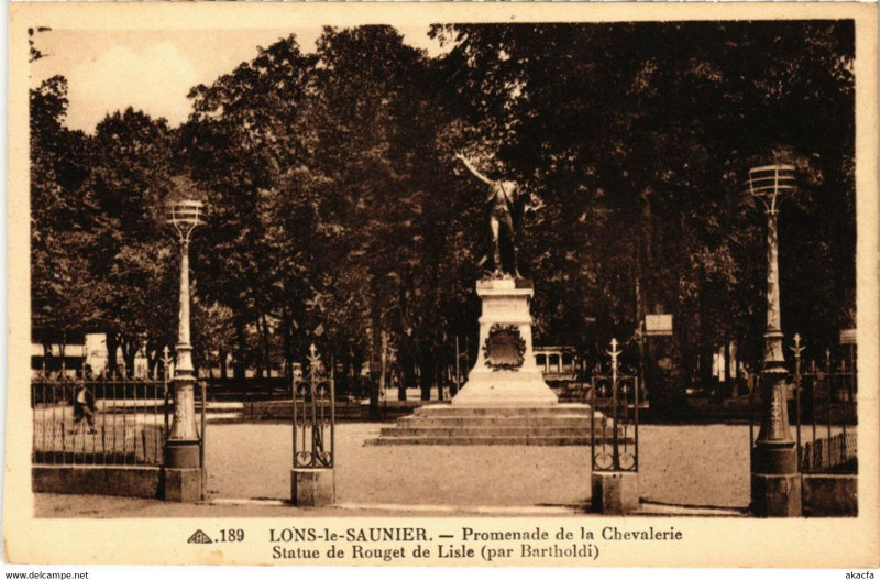 Carte postale ancienne Lons Saunier- Promenade Chevaliere Statue Rouget Lisle France