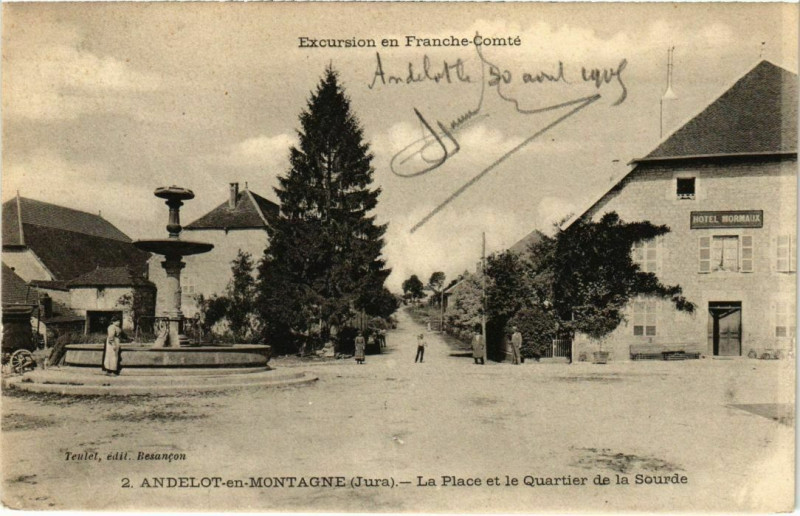 Carte postale ancienne Andelot en Montagne- La Place et le Quartier de la Sourde France- à Andelot-en-Montagne