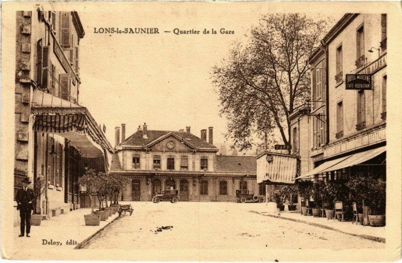 Carte postale ancienne Lons le Saunier- Quartier de la Gare France- à Lons-le-Saunier