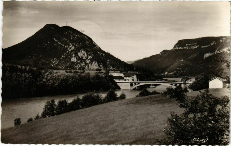 Carte postale ancienne Thoirette- Le Pont sur l'Ain France
