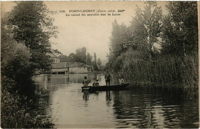 Carte postale ancienne Pont Lesney- Le canal du moulin sur la Loue France à Ney
