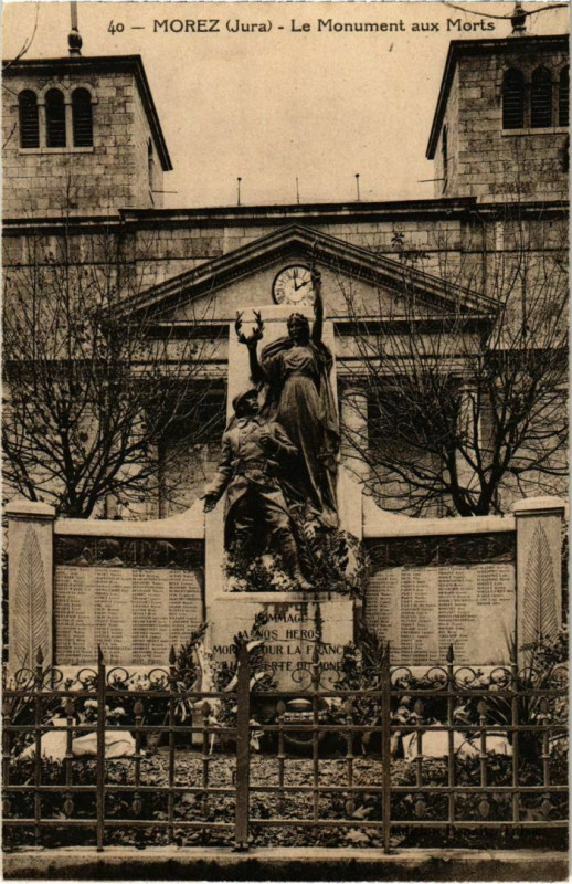 Carte postale ancienne Morez- Le Monument aux Morts France