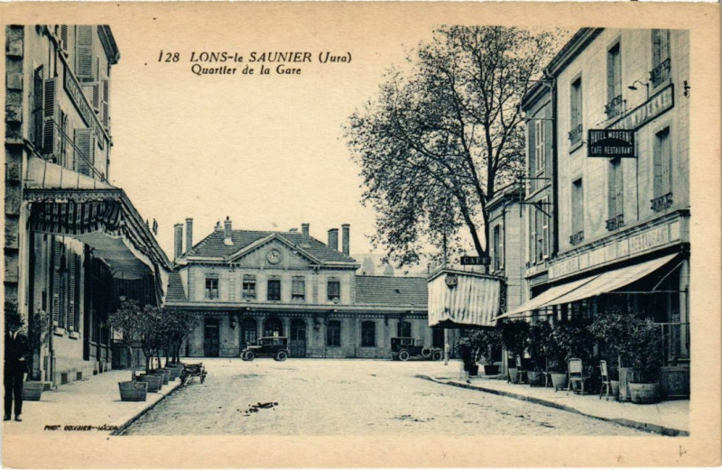 Carte postale ancienne Lons le Saunier- Quartier de la Gare France à Lons-le-Saunier