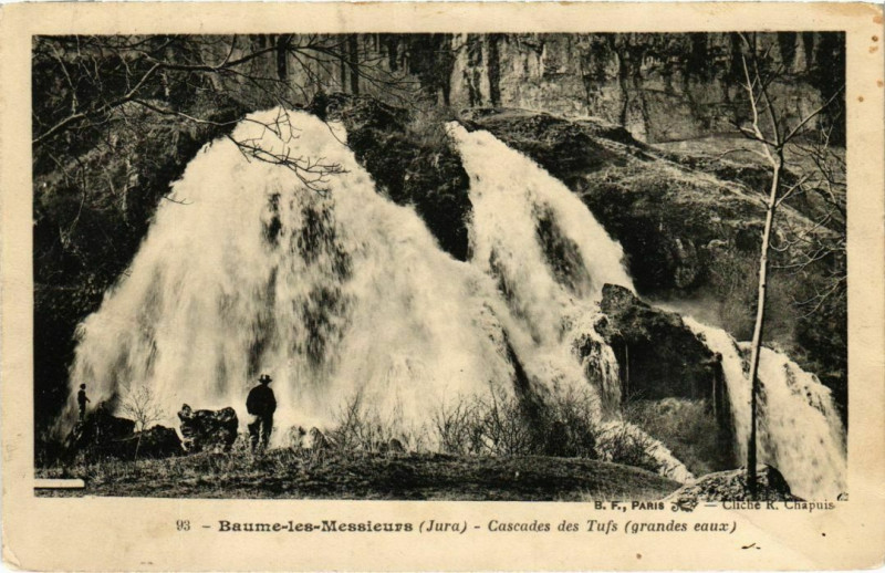 Carte postale ancienne Baume les Messieurs- Cascades des Tufs France à Baume-les-Messieurs