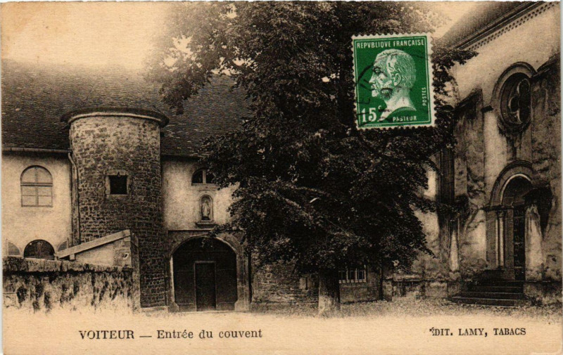 Carte postale ancienne Voiteur Entrée du couvent à Voiteur