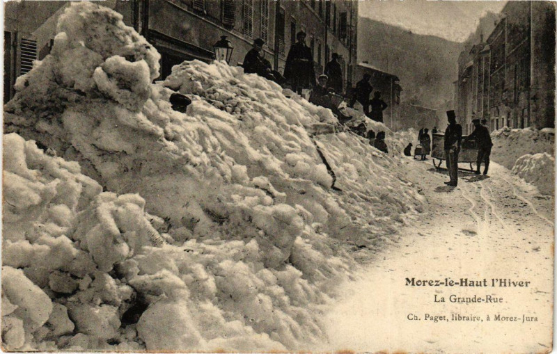 Carte postale ancienne Morez le Haut L'Hiver La Grande Rue.