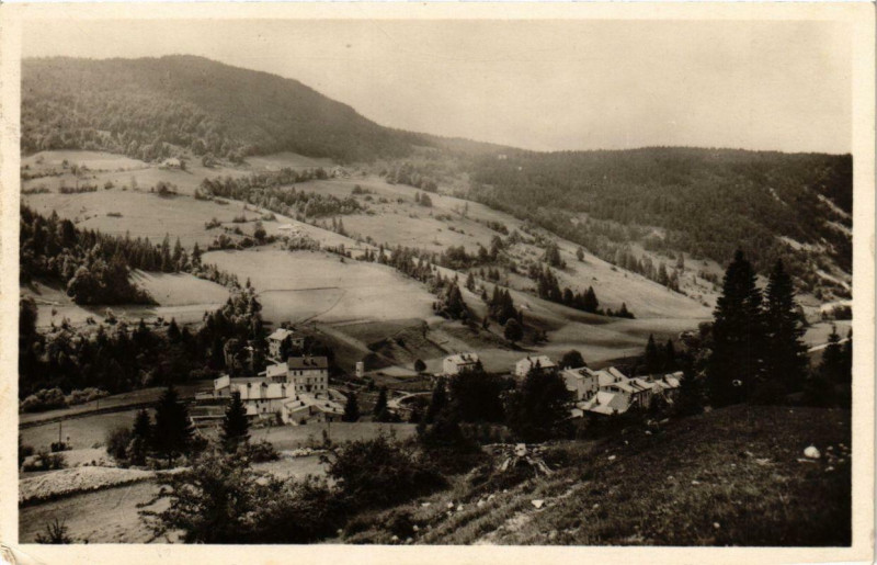 Carte postale ancienne Morez Le Doyle