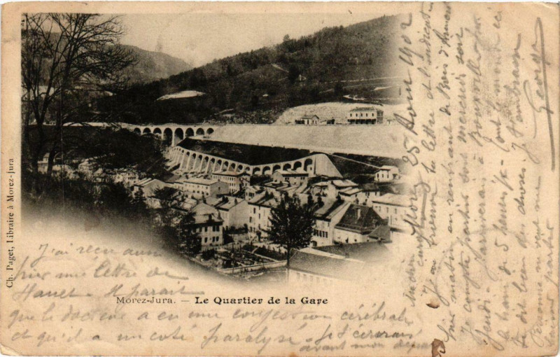 Carte postale ancienne Morez Jura Le Quartier de la Gare.