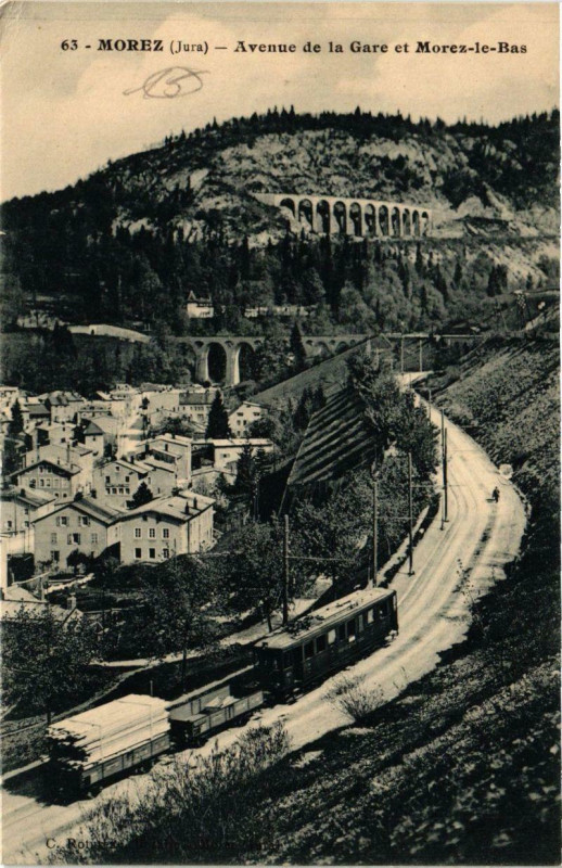 Carte postale ancienne Morez Avenue de la Gare et Morez-le-Bas.