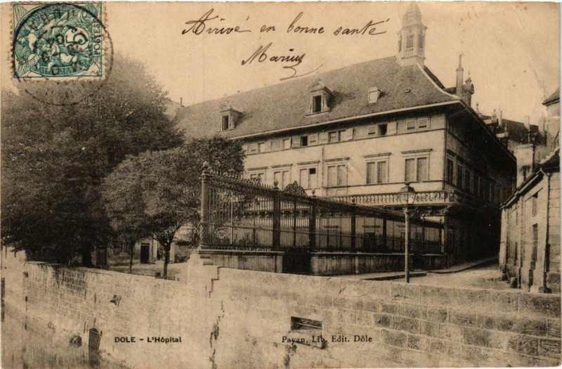 Carte postale ancienne Dole L'Hopital à Dole