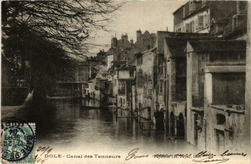 Carte postale ancienne Dole Canal des Tanneurs à Dole