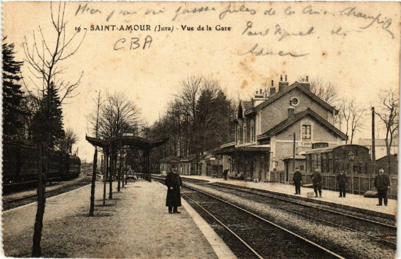 Carte postale ancienne Saint-Amour Vue de la Gare à Saint-Amour