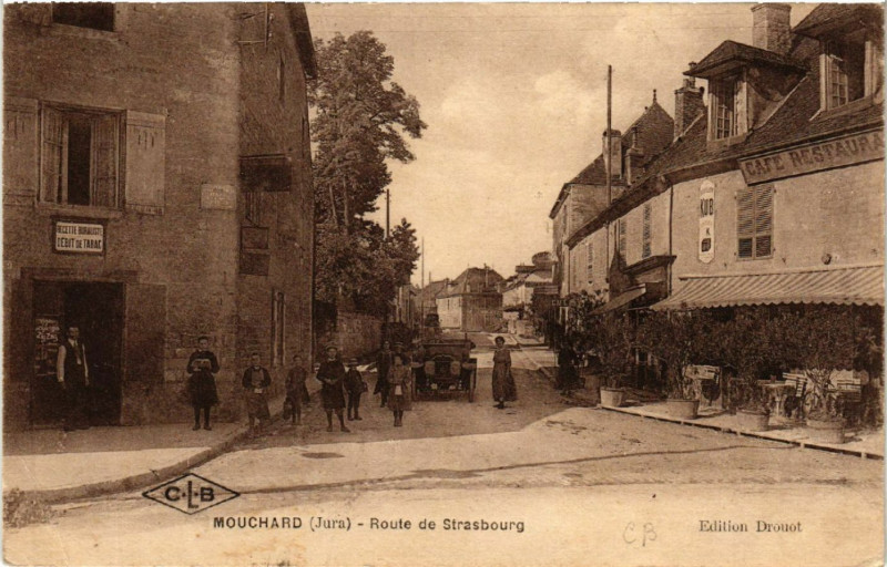 Carte postale ancienne Mouchard Route de Strasbourg à Mouchard