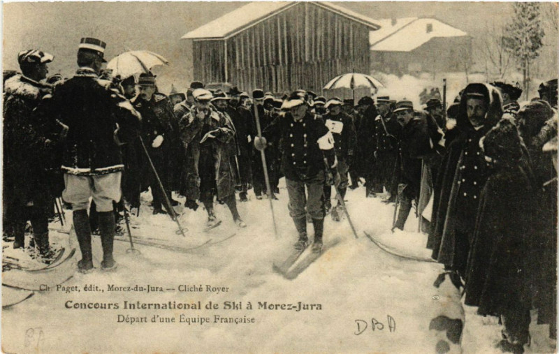 Carte postale ancienne Morez Départ d'une Equipe Francaise