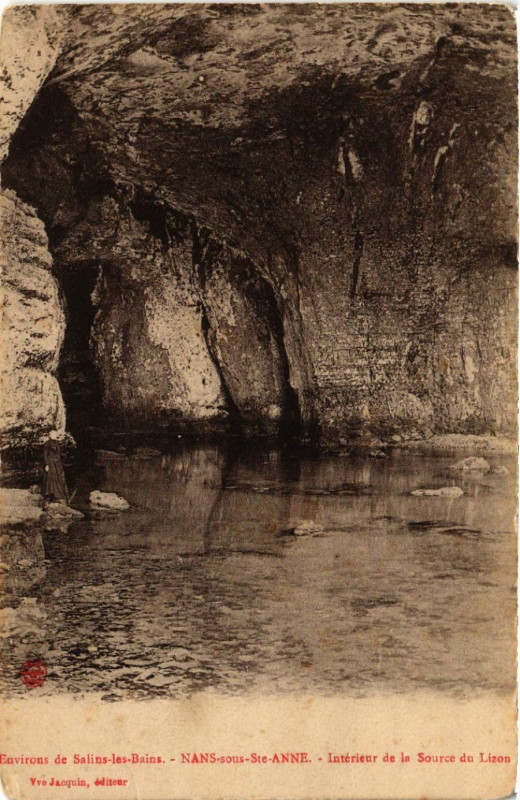 Carte postale ancienne Nans sous Sainte-Anne Interieur de la Source du Lizon à Our