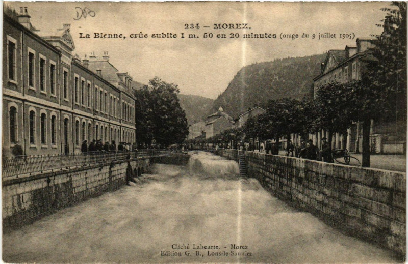 Carte postale ancienne Morez La Bienne