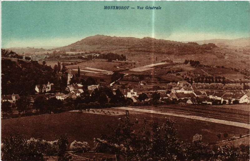 Carte postale ancienne Montmorot Vue générale à Montmorot