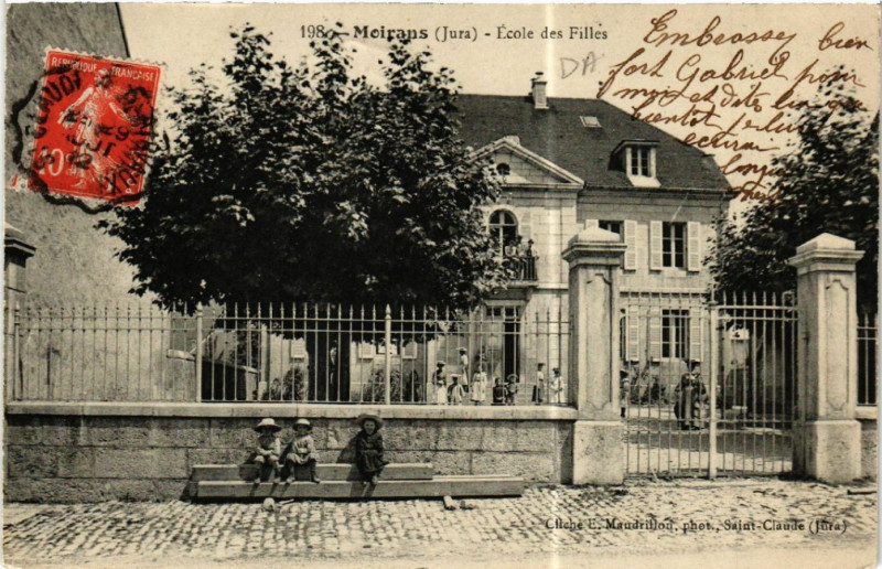 Carte postale ancienne Moirans Ecole des Filles à Rans
