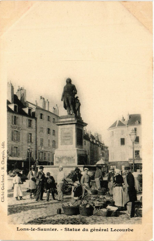 Carte postale ancienne Lons le Saunier Statue de General Lecourbe à Lons-le-Saunier