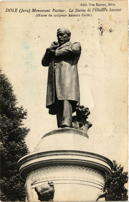 Carte postale ancienne Dole Monument Pasteur à Dole