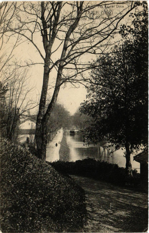 Carte postale ancienne Dole Canal du Rhone à Dole