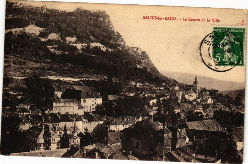 Carte postale ancienne Salins-les-Bains-Le Centre de la Ville à Salins-les-Bains