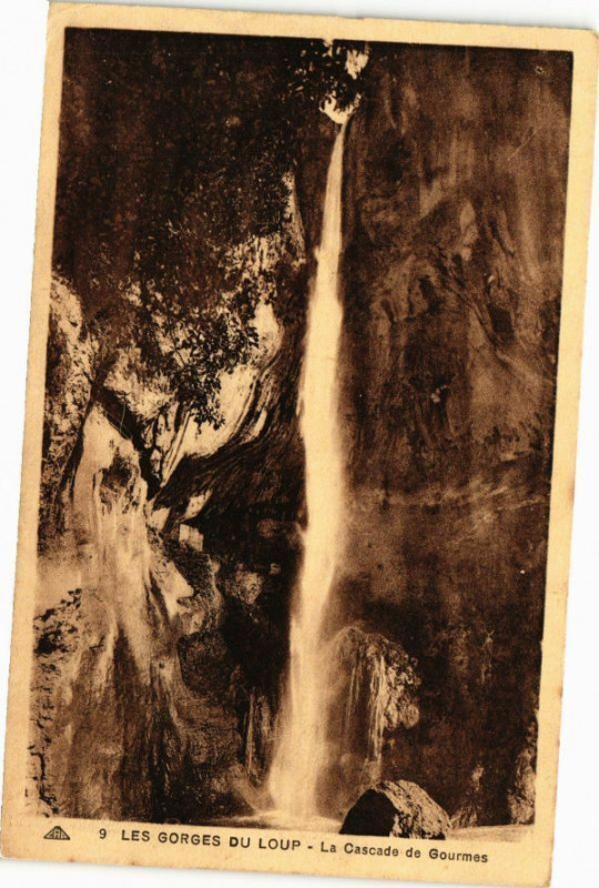Carte postale ancienne Les Gorges du Loup-La Cascade de Gourmes à Our