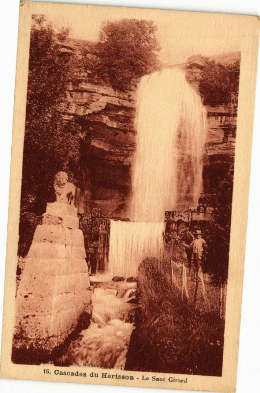 Carte postale ancienne Cascades du Herisson-Le Saut Girard
