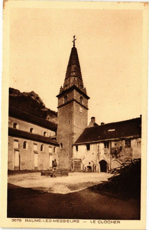Carte postale ancienne Baume-les-Messieurs-Le Clocher à Baume-les-Messieurs