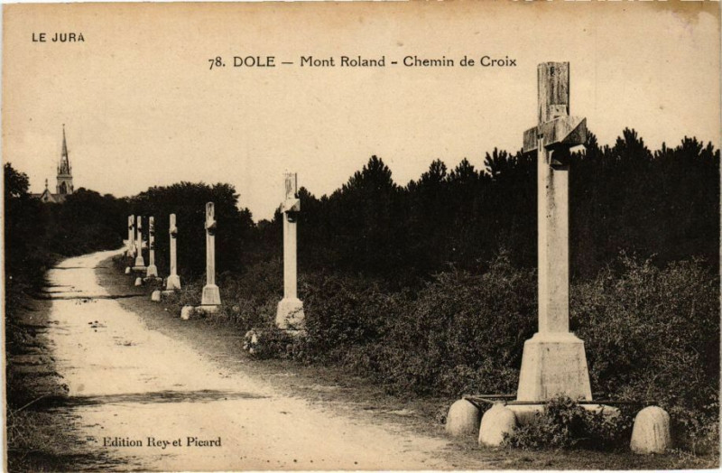 Carte postale ancienne Dole-Mont Roland-Chemin de Croix à Dole