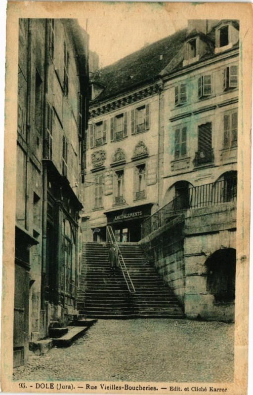 Carte postale ancienne Dole -Rue Vieilles-Boucheries à Dole