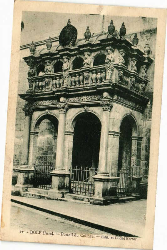 Carte postale ancienne Dole -Portail du College à Dole