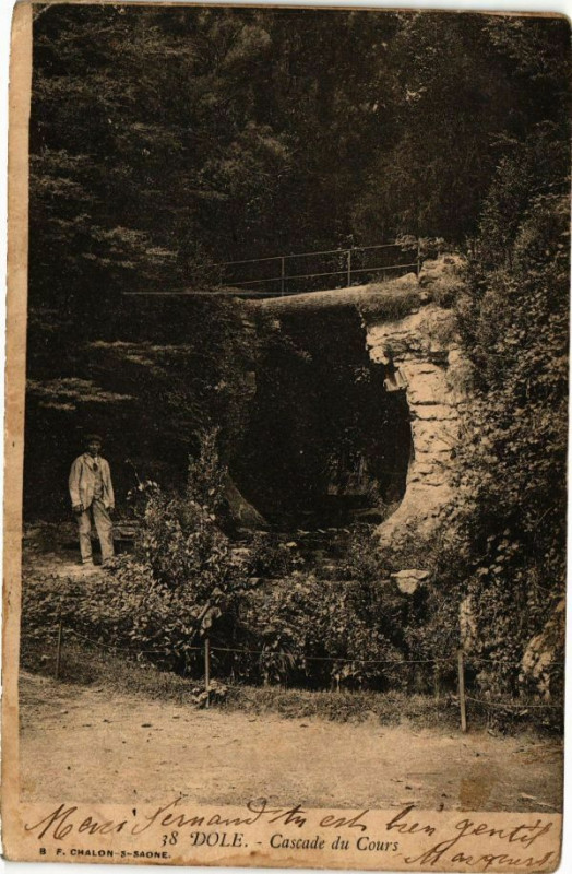 Carte postale ancienne Dole -Cascade du Cours à Dole