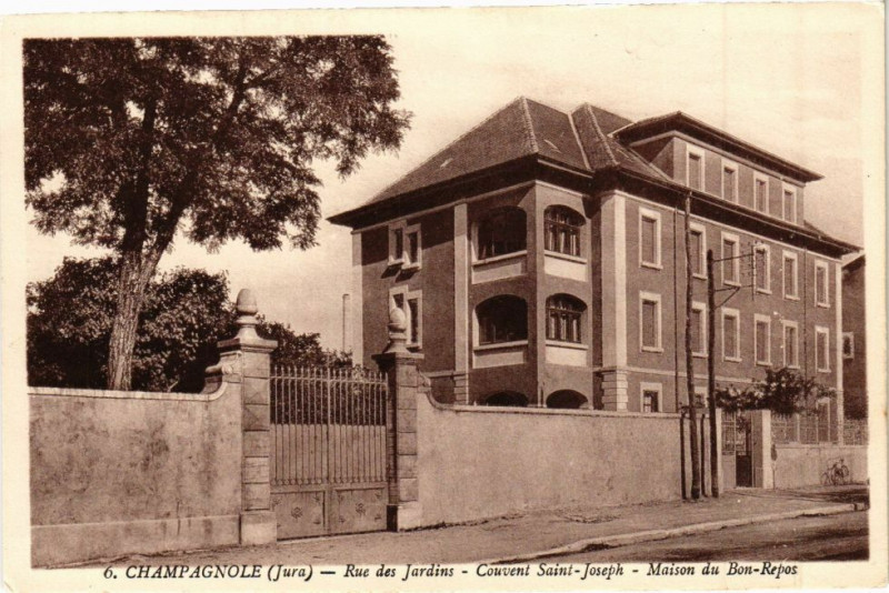 Carte postale ancienne Champagnole - Rue des Jardins à Champagnole