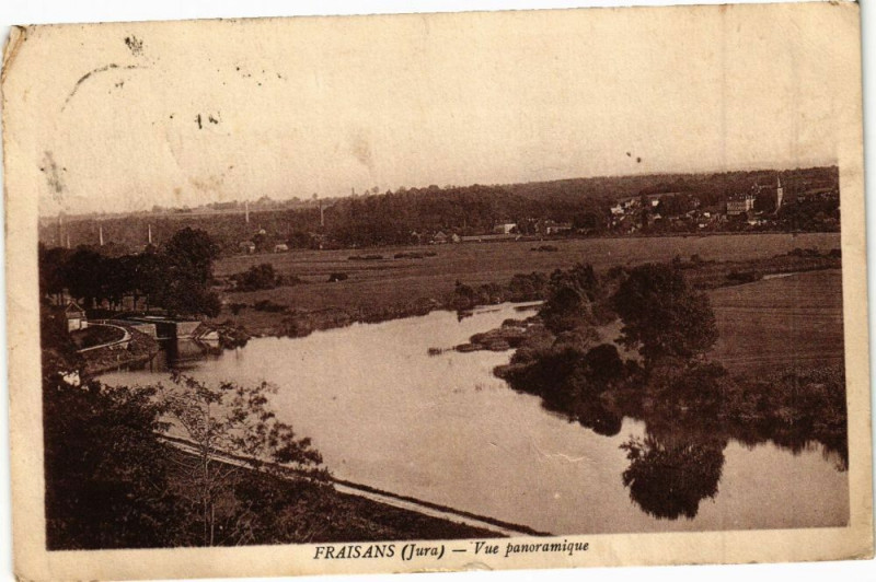 Carte postale ancienne Fraisans - Vue Panoramique à Fraisans